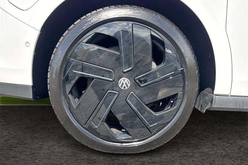 Volkswagen ID.Buzz 250Kw Gtx Pro 86Kwh 4Motion Lwb 7 Seat White #5
