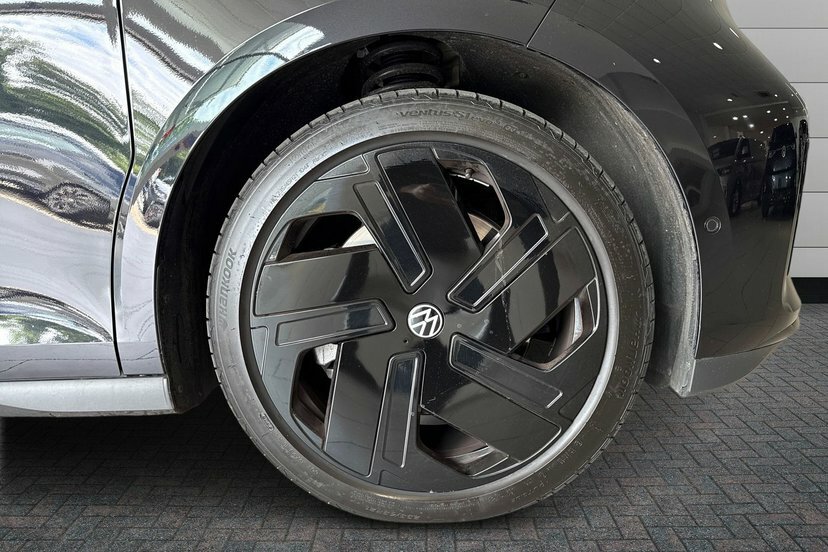Volkswagen ID.Buzz Pro 86Kwh Gtx Mpv 4Motion Lwb, LN26VEK Black #5