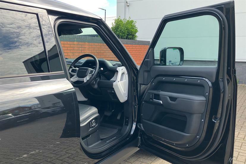 Land Rover Defender 130 Outbound Grey #32