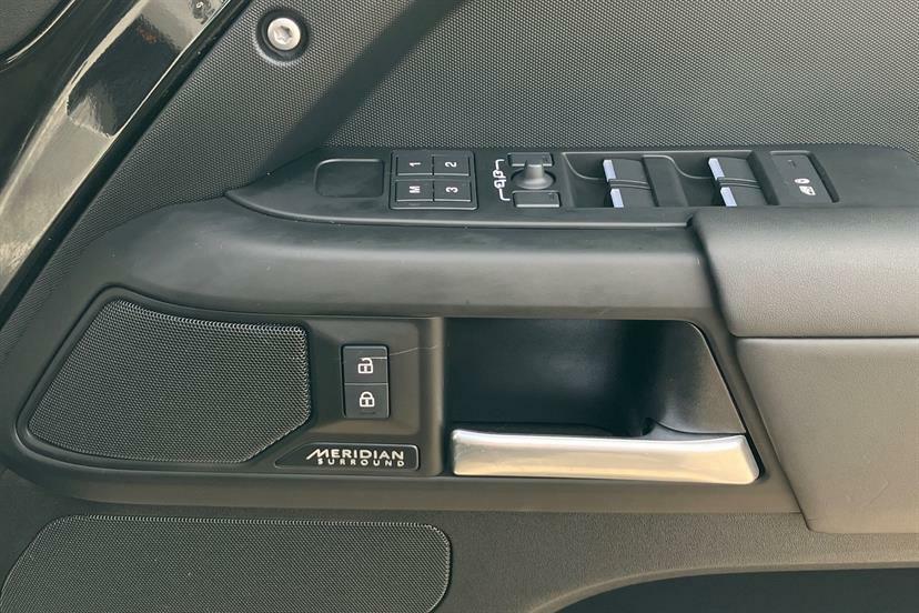 Land Rover Defender 130 Outbound Grey #33