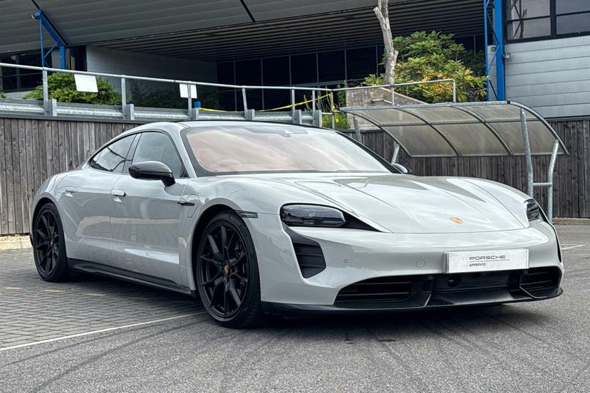 Porsche Taycan Taycan 4X2 Blue #32