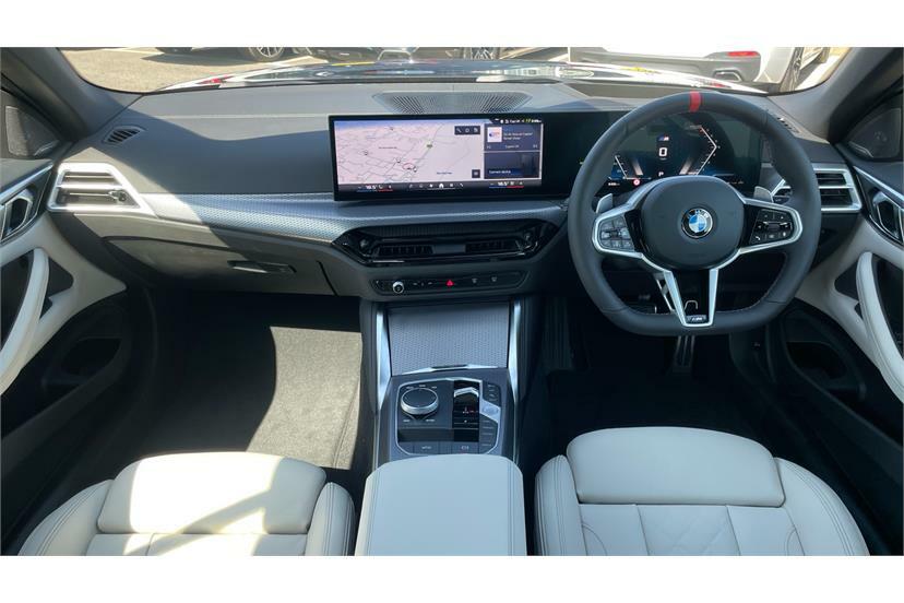 BMW 4 Series M440i Xdrive Mht 392 Step Black #4