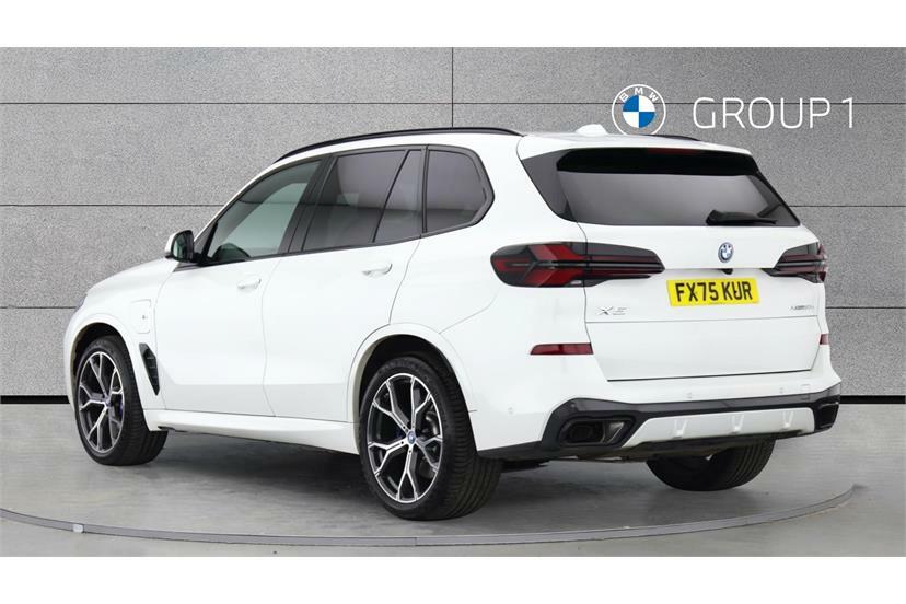 BMW X5 Xdrive50e M Sport White #2