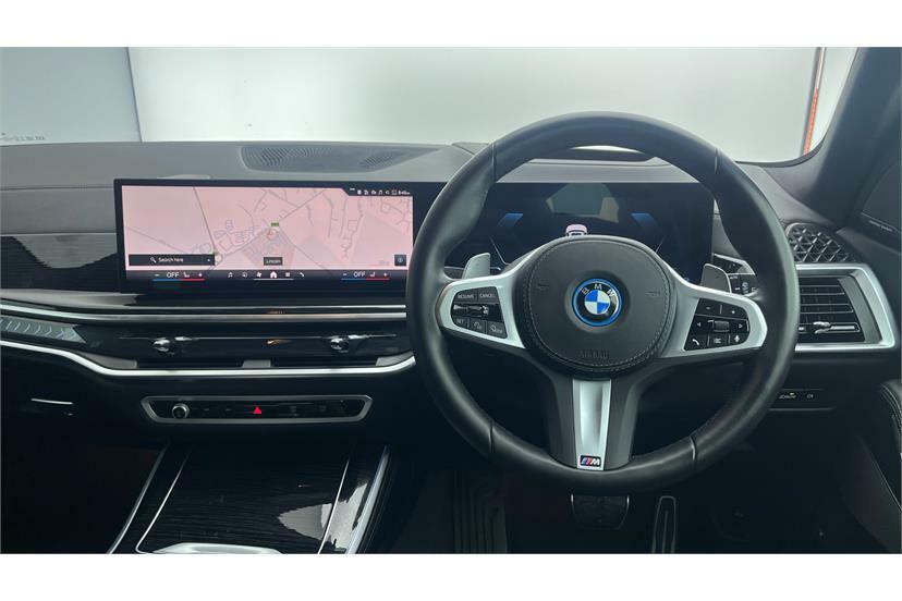 BMW X5 Xdrive50e M Sport White #4