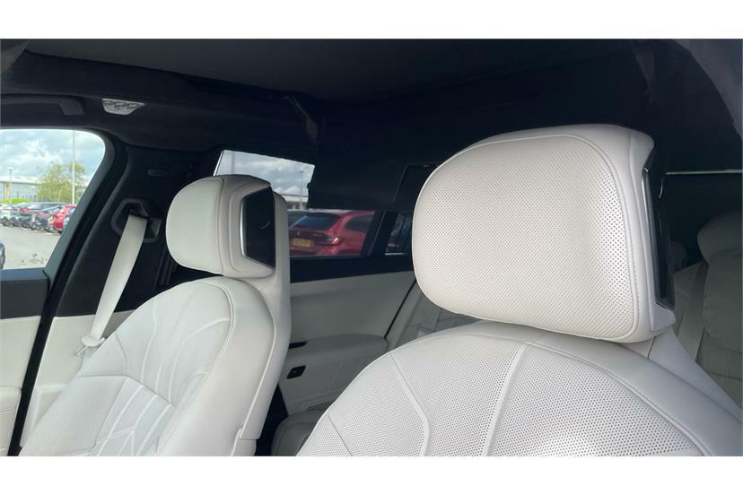 BMW i7 I7 Xdrive60 Excellence Pro Red #26