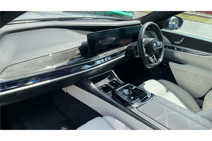 BMW i7 400Kw Xdrive60 M Sport Pro 105.7Kwh Grey #6