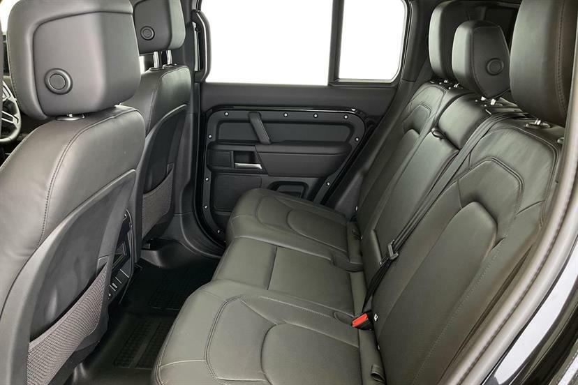 Land Rover Defender 110 3.0 D350 X-dynamic Hse 110 Black #4