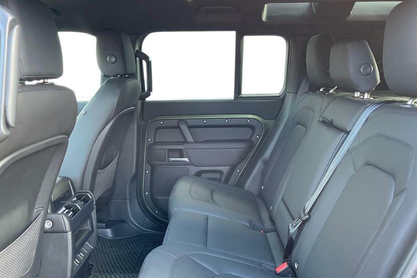 Land Rover Defender 110 3.0 D350 X-dynamic Hse 110 Green #4