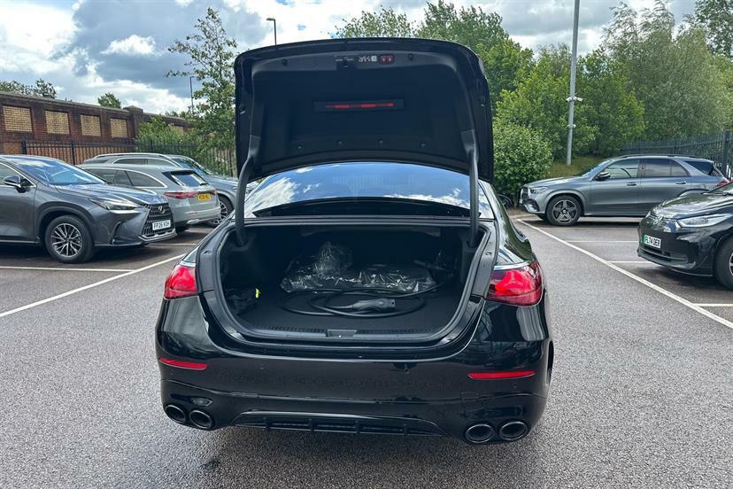 Mercedes-Benz E Class 2.0 E300de 25.4Kwh Urban Edition Saloon  #36