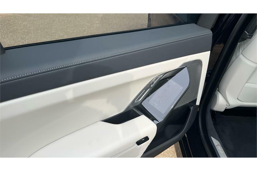 BMW i7 335Kw Edrive50 Excellence 105.7Kwh Black #24