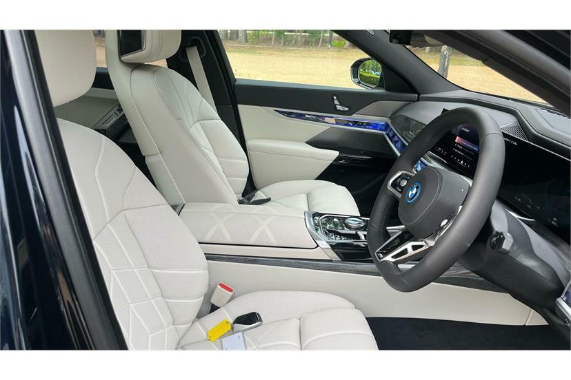 BMW i7 335Kw Edrive50 Excellence 105.7Kwh Black #11