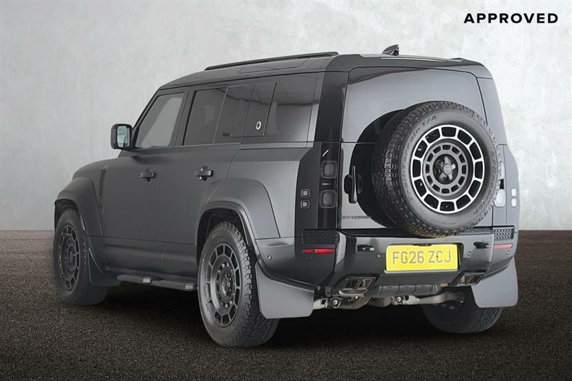 Land Rover Defender 110 4.4 P635 Octa Black 110 Black #2