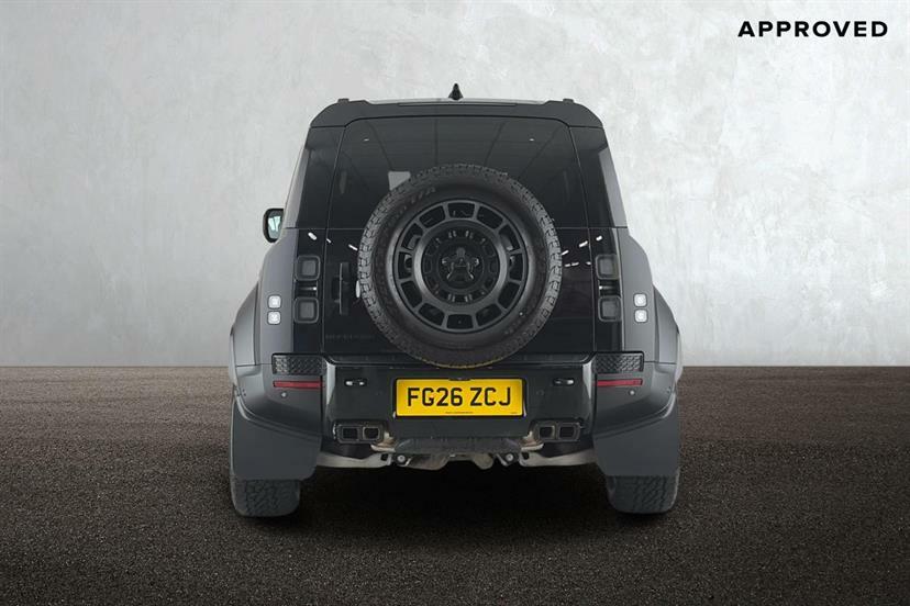Land Rover Defender 110 4.4 P635 Octa Black 110 Black #6