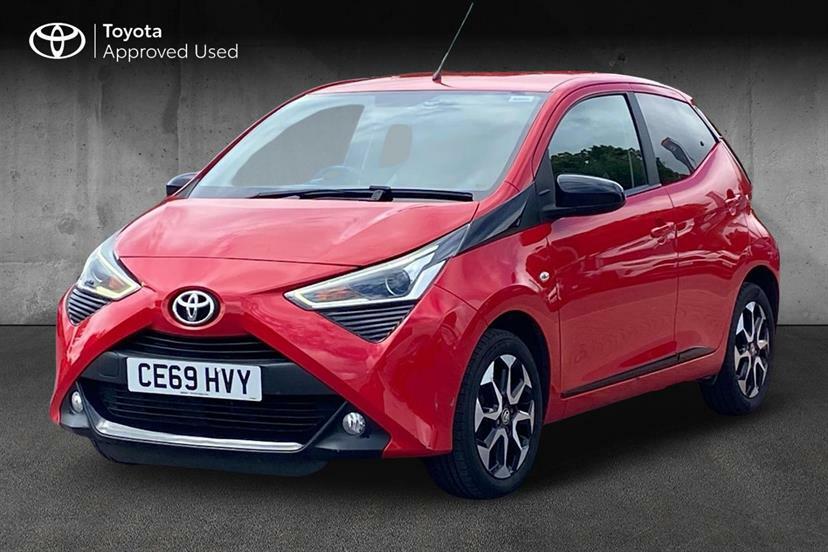 Toyota Aygo 1.0 Vvt-i X-trend Red #3