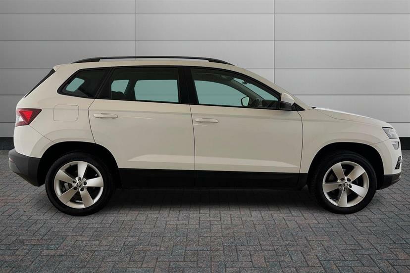 Skoda Karoq 1.0 Tsi Se White #4