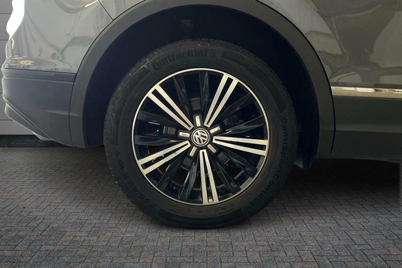 Volkswagen Tiguan 2.0 Tdi 150 4Motion Se Nav Grey #5
