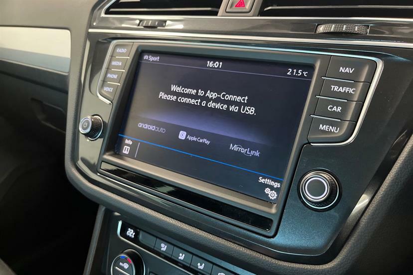 Volkswagen Tiguan Tdi Bluemotion Tech Se Navigation Red #14