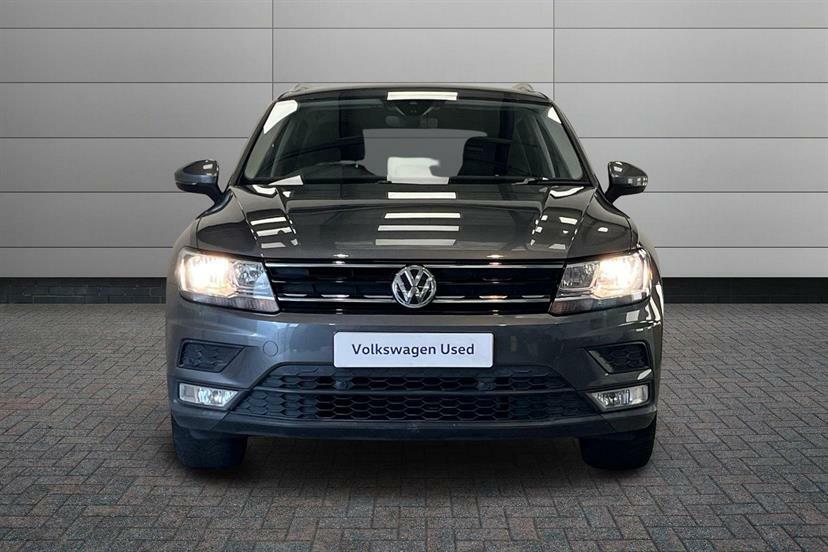 Volkswagen Tiguan Tdi Bluemotion Tech Se Navigation Red #7