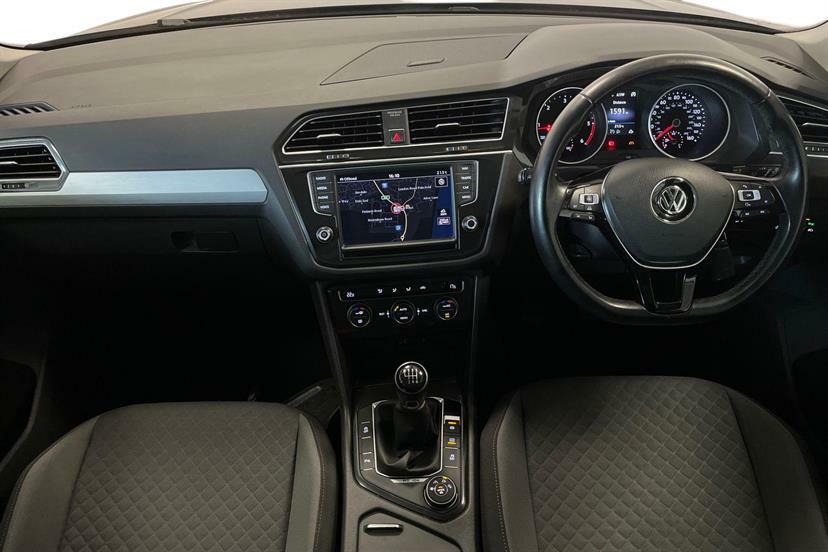 Volkswagen Tiguan Tdi Bluemotion Tech Se Navigation Red #10