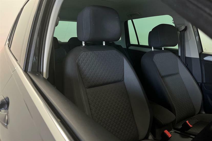 Volkswagen Tiguan Tdi Bluemotion Tech Se Navigation Red #31