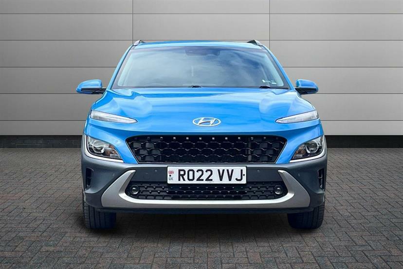Hyundai Kona Premium White #7