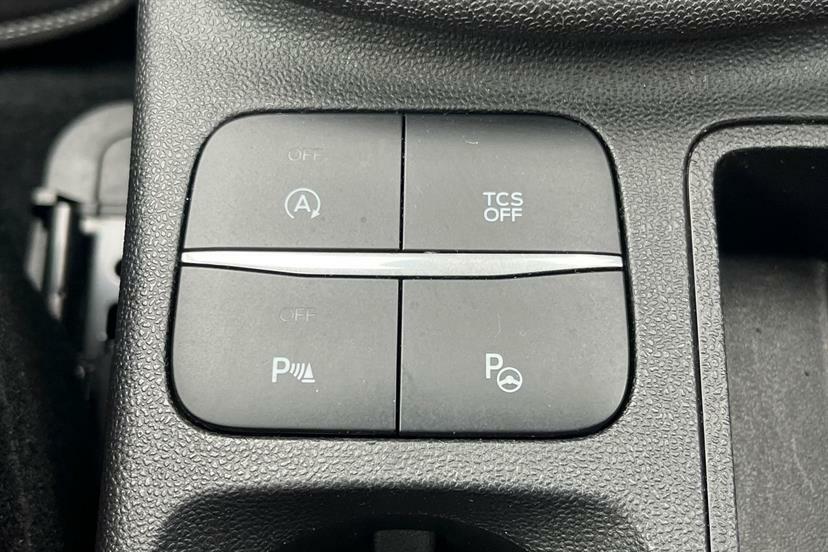 Ford Fiesta 1.1 Zetec Silver #21
