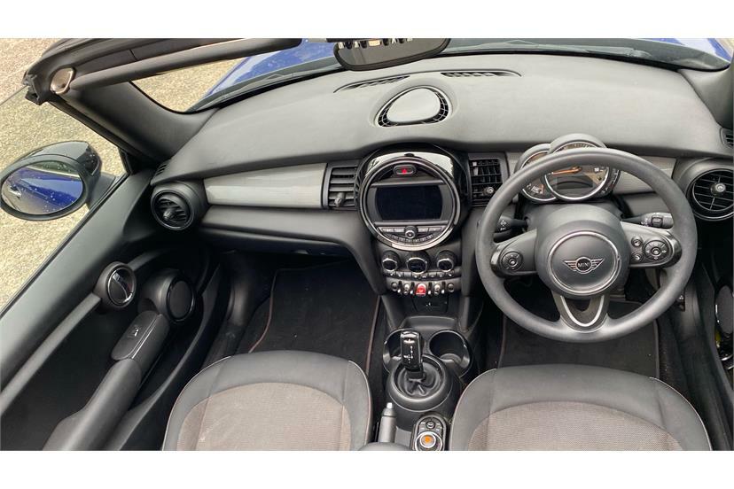 Mini Convertible 1.5 Cooper Classic II Blue #4