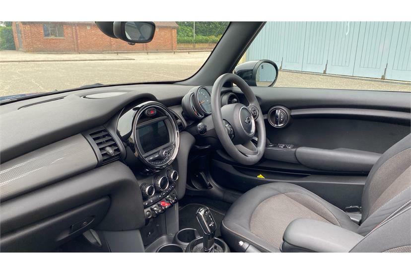 Mini Convertible 1.5 Cooper Classic II Blue #6
