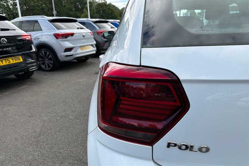Volkswagen Polo Se White #13