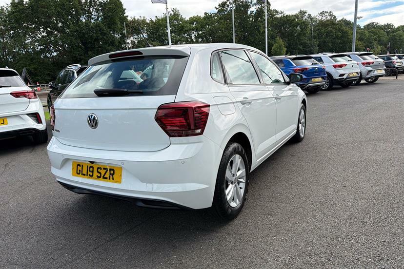 Volkswagen Polo Se White #22
