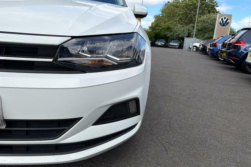 Volkswagen Polo Se White #16