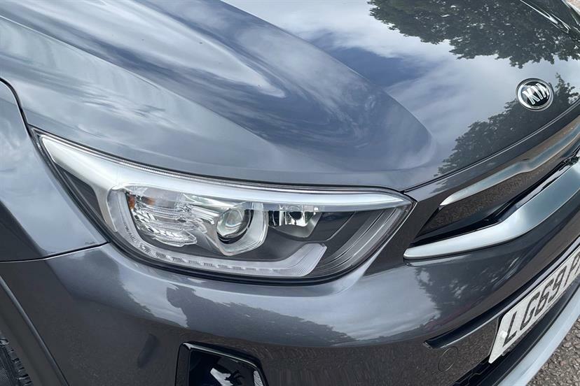 Kia Stonic 1.4 2 Suv Ss Black #25