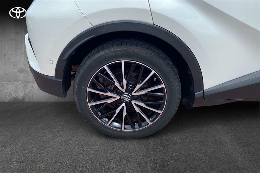 Toyota C-Hr Design White #16