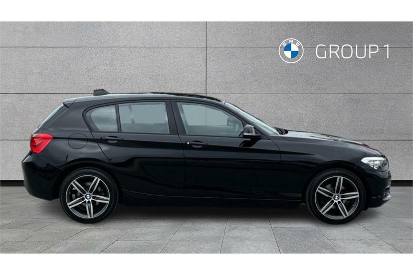 BMW 1 Series 118I 1.5 Sport Navservotronic Step Black #3