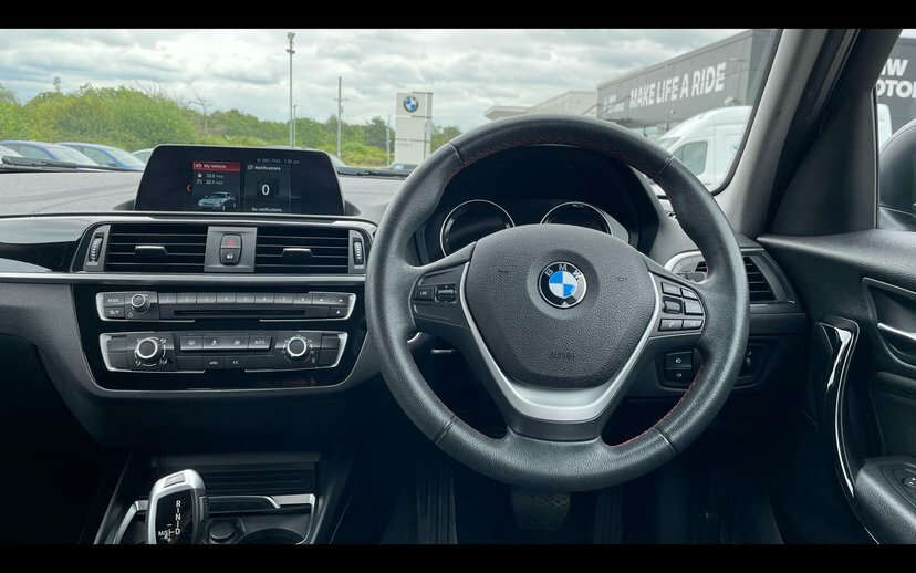 BMW 1 Series 118I Sport 5-Door FG19CZL Black #5