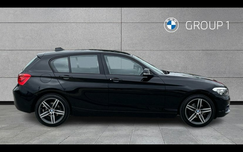 BMW 1 Series 118I Sport 5-Door FG19CZL Black #3