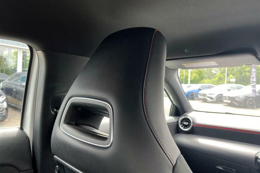 Mercedes-Benz A Class A 160 Sport Edition Red #21