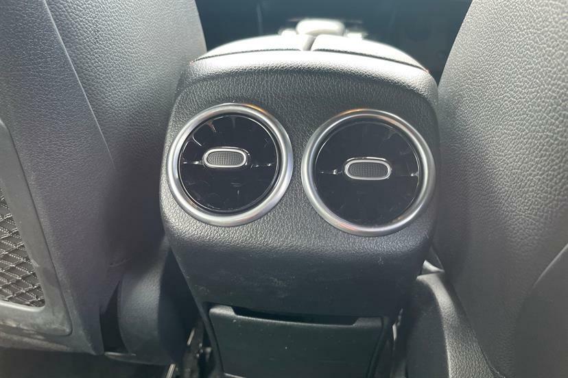 Mercedes-Benz A Class A 160 Sport Edition Red #22