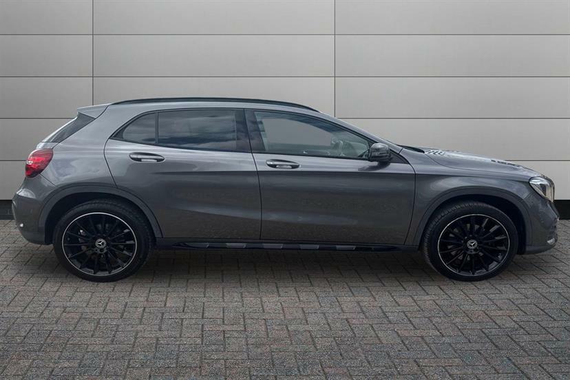 Mercedes-Benz GLA Class 220D 4Matic Amg Line Premium Grey #3