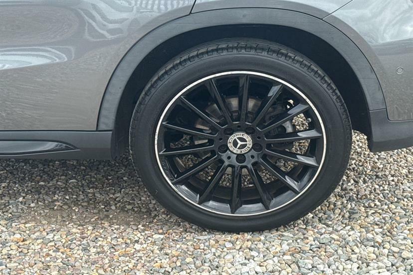 Mercedes-Benz GLA Class 220D 4Matic Amg Line Premium Grey #4