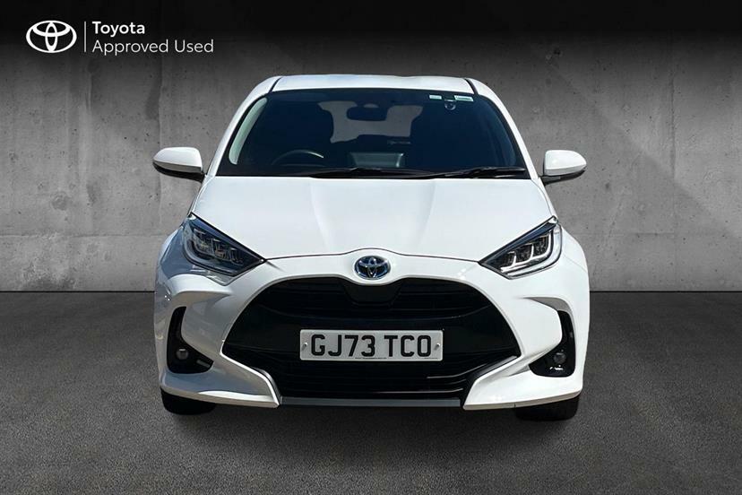 Toyota Yaris 1.5 Hybrid Design Cvt White #6