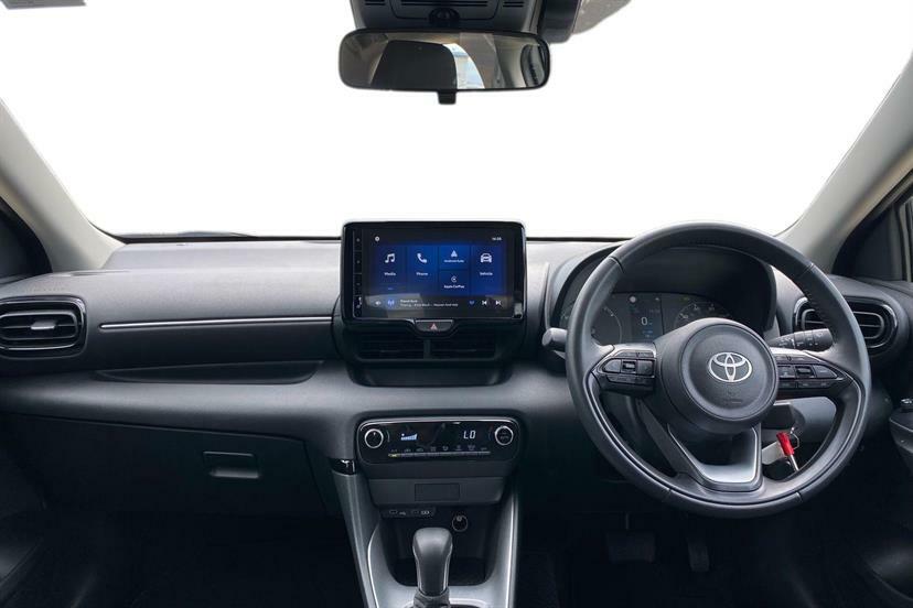 Toyota Yaris 1.5 Hybrid Icon Cvt White #5