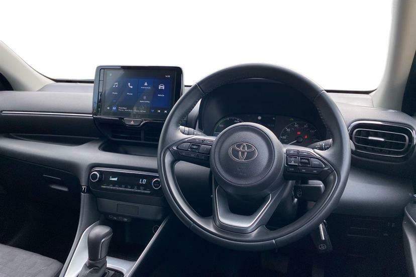Toyota Yaris 1.5 Hybrid Icon Cvt White #6