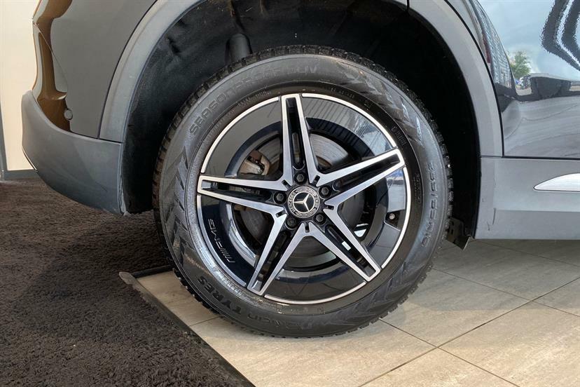 Mercedes-Benz EQA 250 140Kw Amg Line 66.5Kwh Black #4