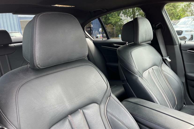 BMW 5 Series M Sport Grey #14