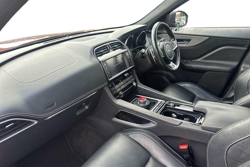 Jaguar F-Pace 3.0D V6 S Awd Red #2