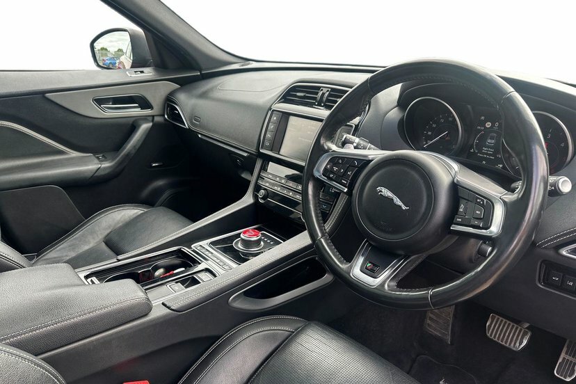 Jaguar F-Pace 3.0 D300 V6 S Suv Awd 300 Ps OV18JHH Red #6