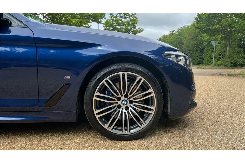 BMW 5 Series Saloon Blue #12