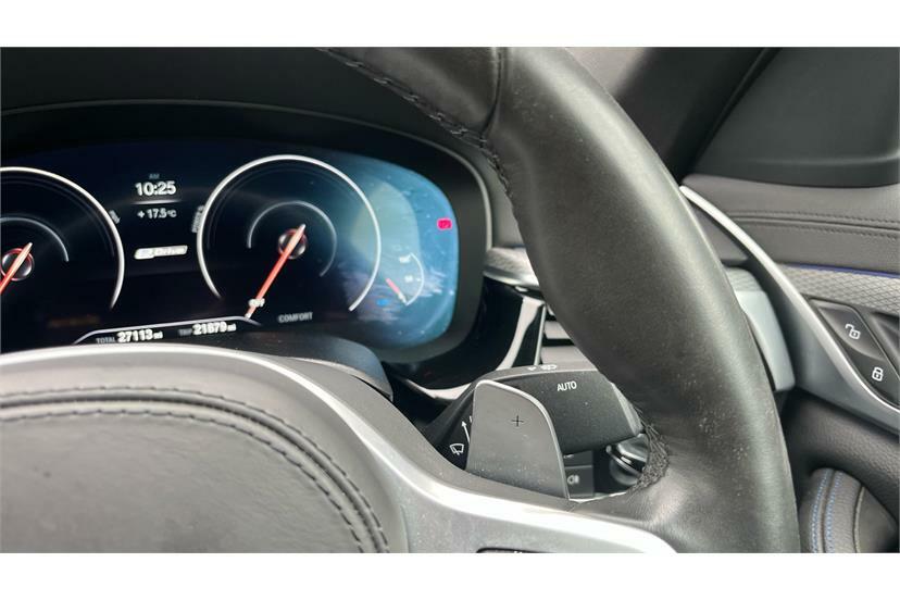 BMW 5 Series Saloon Blue #22