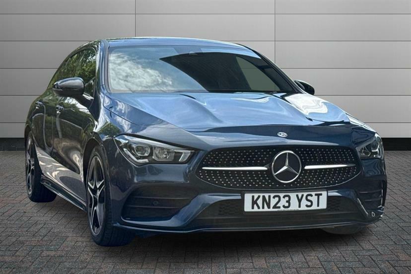 Mercedes-Benz CLA Class 200 Amg Line Executive Tip Blue